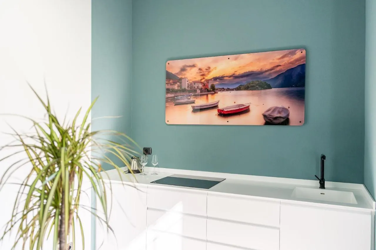 Regina 129 Apartment Carate Urio
